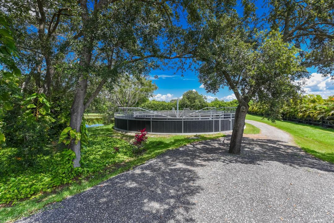 2780 Skipiks Way Wellington FL-large-017