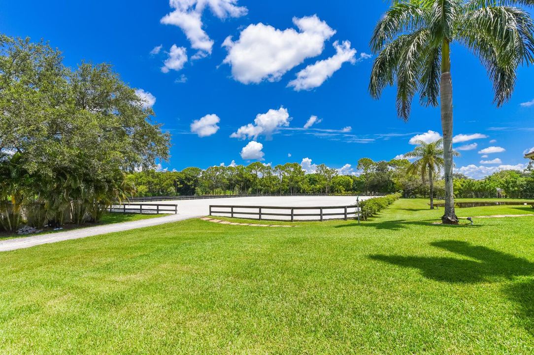 2780 Skipiks Way Wellington FL-large-028