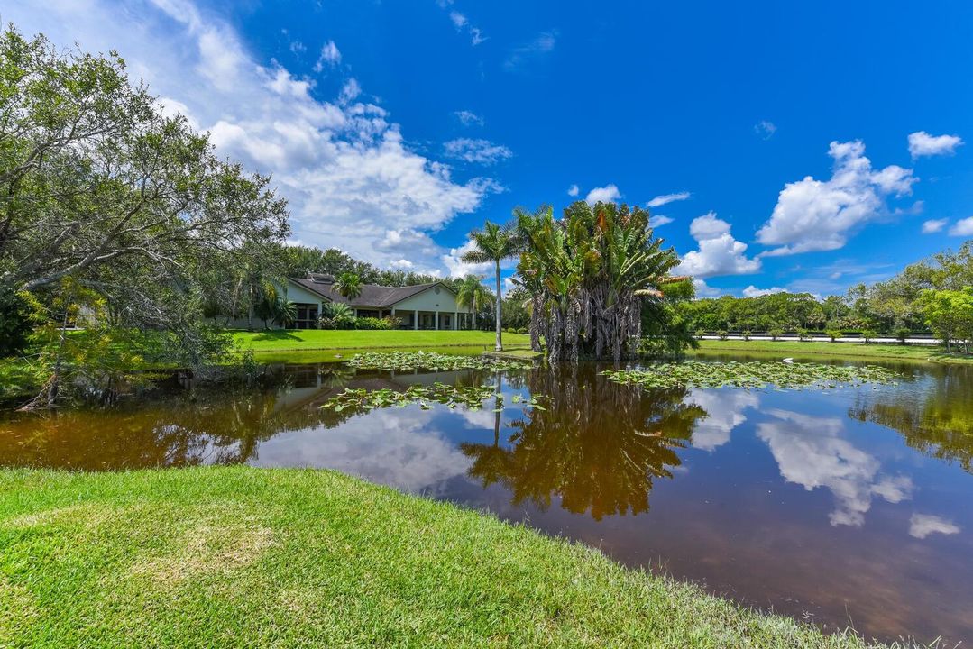 2780 Skipiks Way Wellington FL-large-023