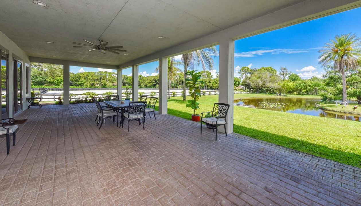 2780 Skipiks Way Wellington FL-large-013