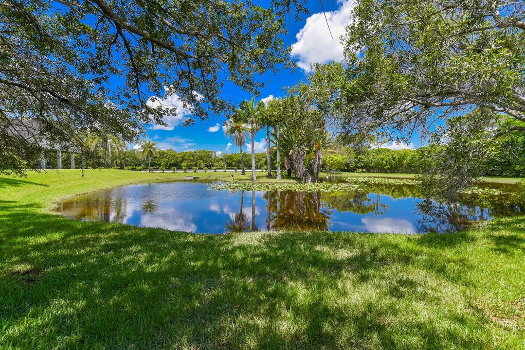 2780 Skipiks Way Wellington FL-large-020