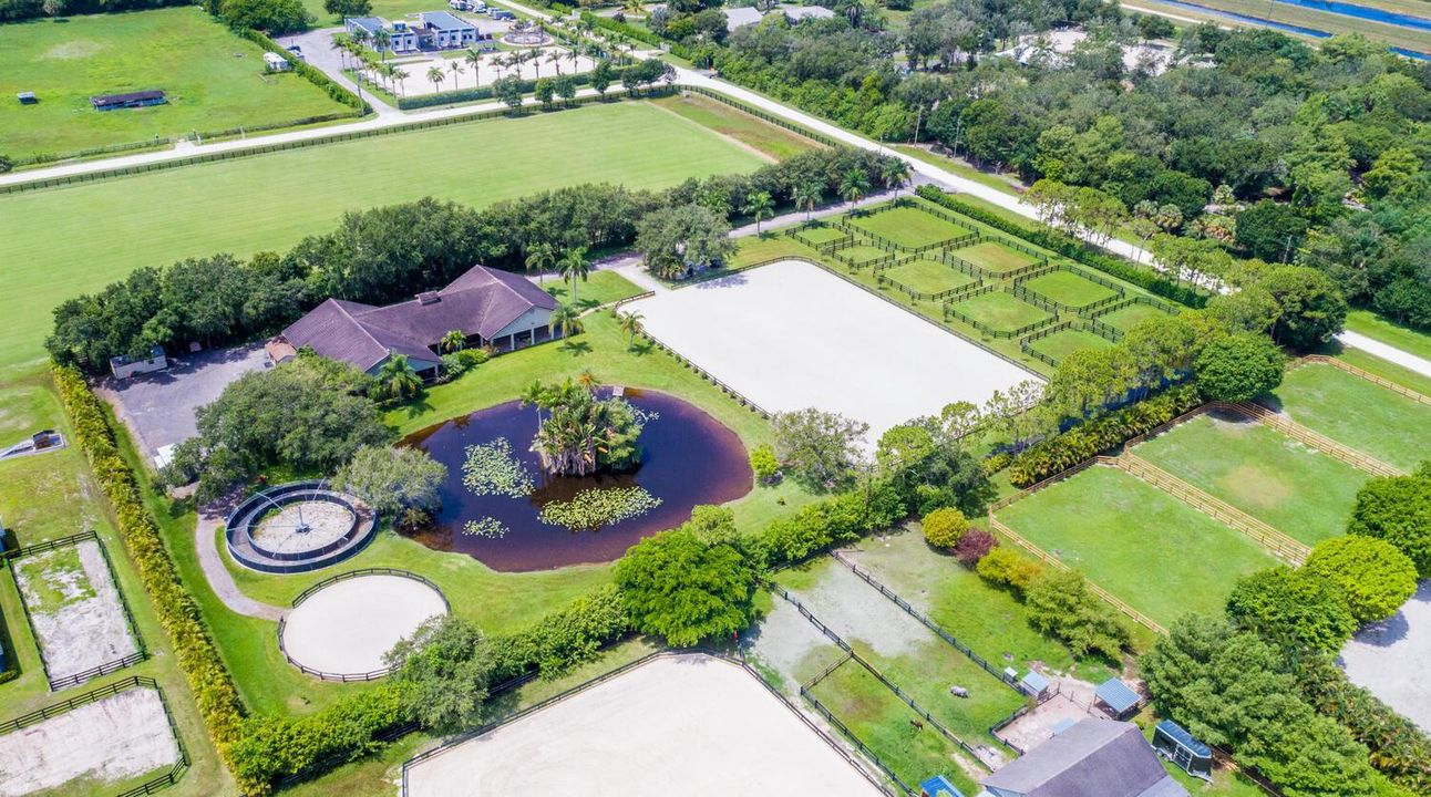 2780 Skipiks Way Wellington FL-large-033