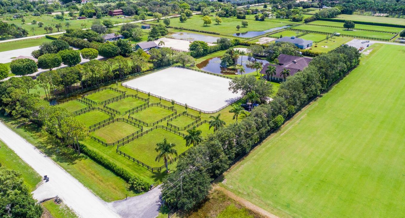 2780 Skipiks Way Wellington FL-large-030