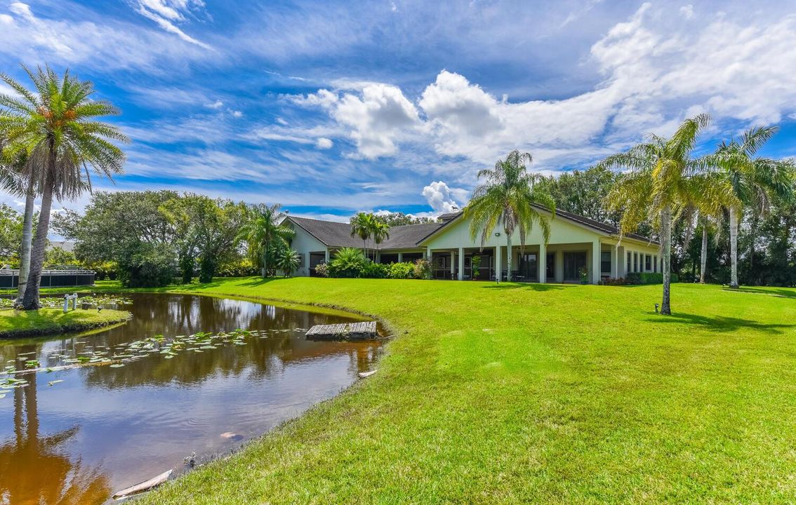 2780 Skipiks Way Wellington FL-large-010