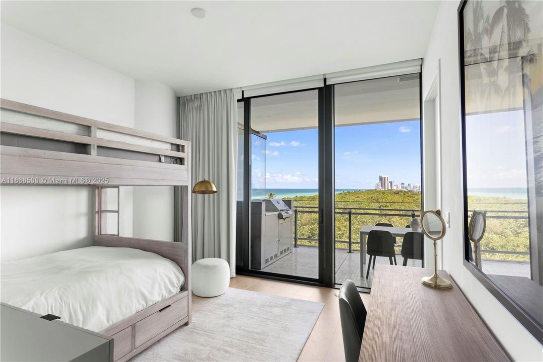 For Sale: $5,070,000 (2 beds, 2 baths, 1457 Square Feet)