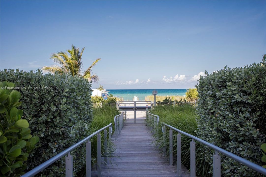 For Sale: $5,070,000 (2 beds, 2 baths, 1457 Square Feet)