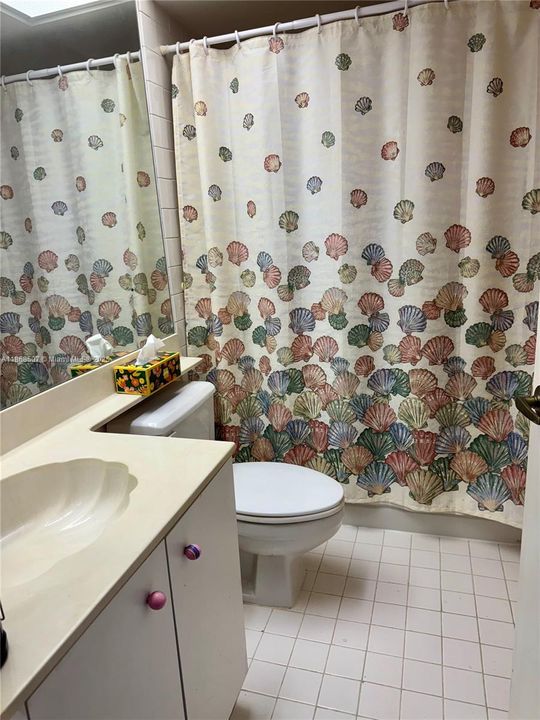 Guess Bathroom with Bathtub