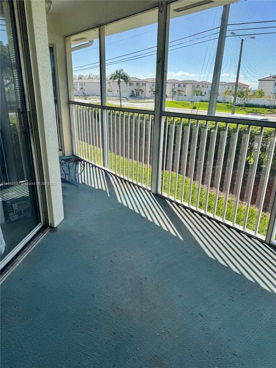 Big Balcony of the living room and Principal Room