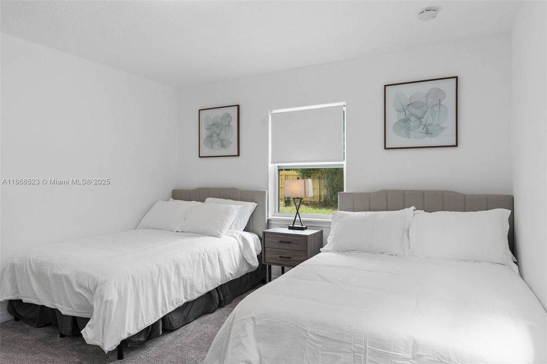 For Rent: $1,800 (3 beds, 1 baths, 1828 Square Feet)