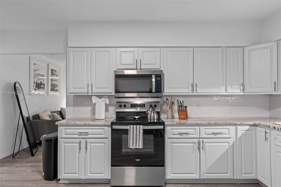 For Rent: $1,800 (3 beds, 1 baths, 1828 Square Feet)