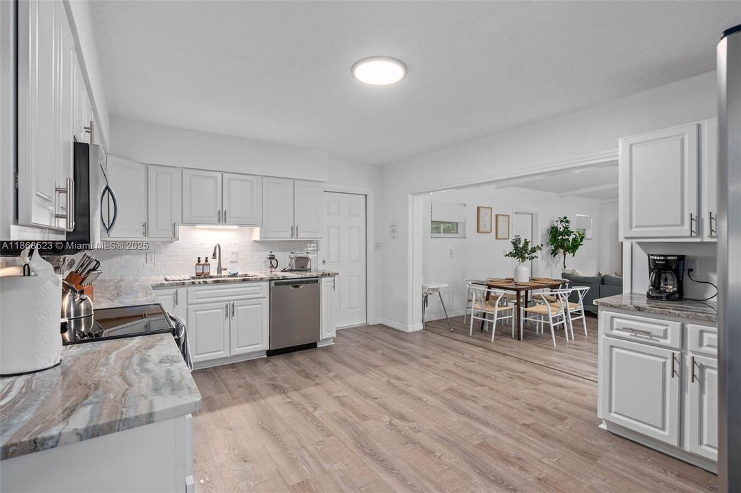 For Rent: $1,800 (3 beds, 1 baths, 1828 Square Feet)