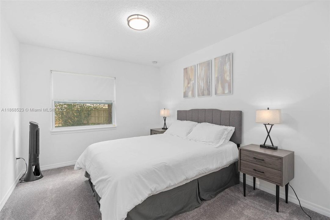 For Rent: $1,800 (3 beds, 1 baths, 1828 Square Feet)