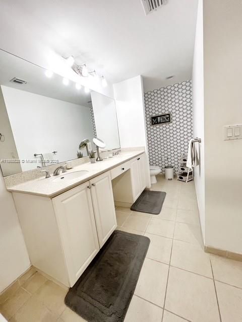 待售: $615,900 (2 贝兹, 3 浴室, 1650 平方英尺)