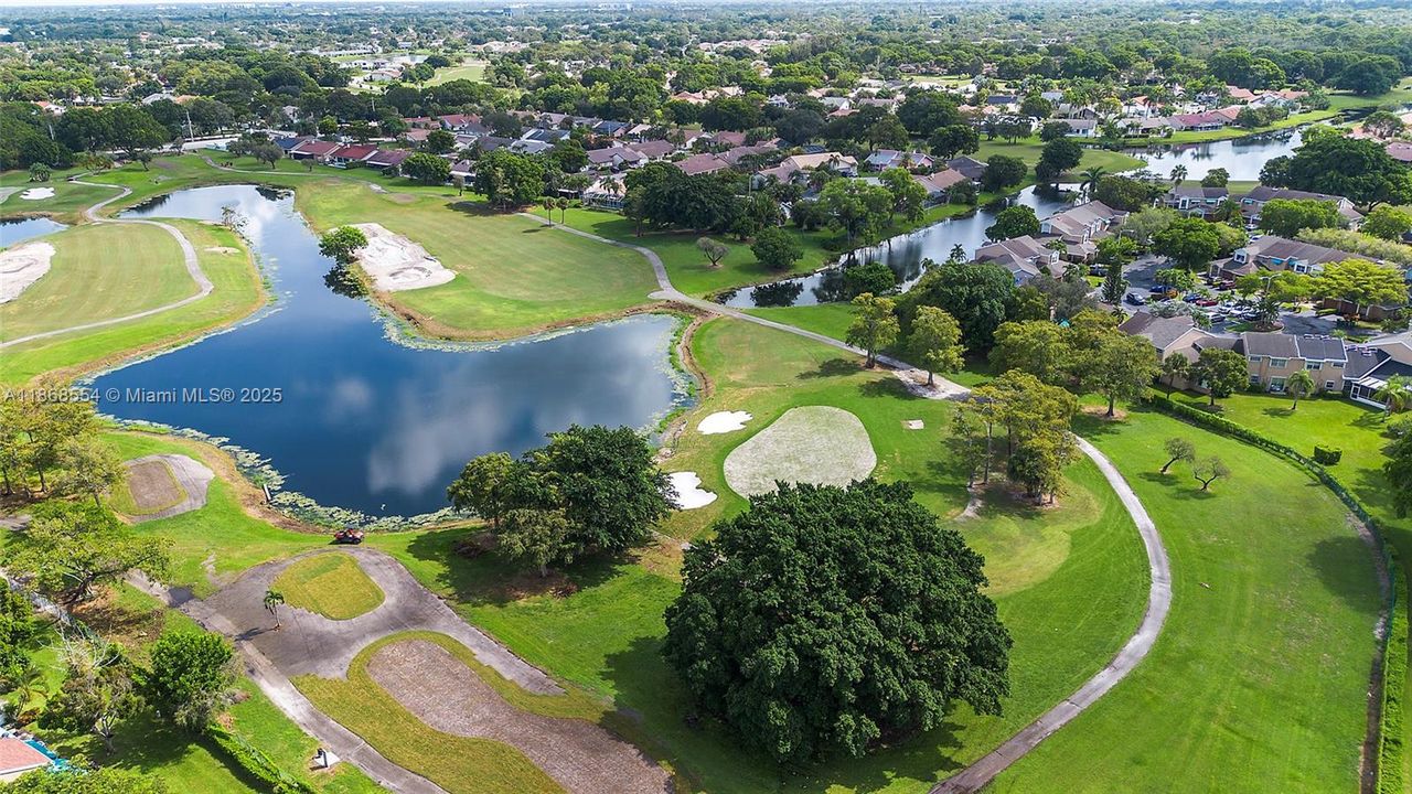 Active With Contract: $370,000 (3 beds, 2 baths, 1440 Square Feet)
