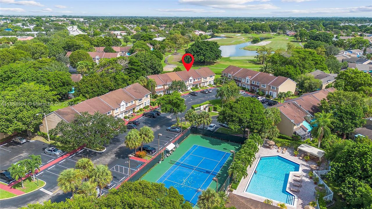 Active With Contract: $370,000 (3 beds, 2 baths, 1440 Square Feet)