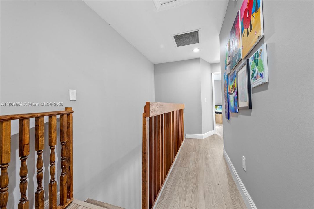 Active With Contract: $370,000 (3 beds, 2 baths, 1440 Square Feet)