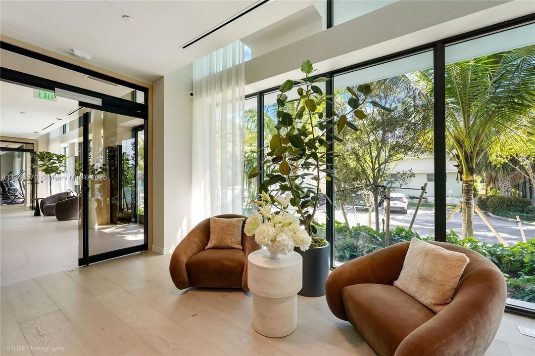 На продажу: $1,469,900 (2 спален, 2 ванн, 1366 Квадратных фут)