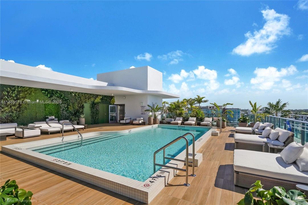 На продажу: $1,469,900 (2 спален, 2 ванн, 1366 Квадратных фут)