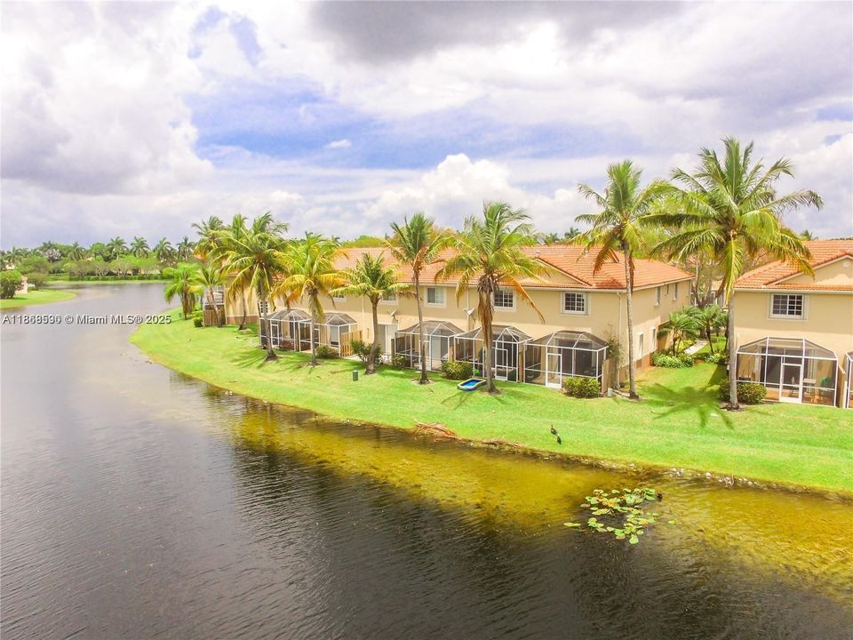 Active With Contract: $3,350 (3 beds, 2 baths, 1443 Square Feet)