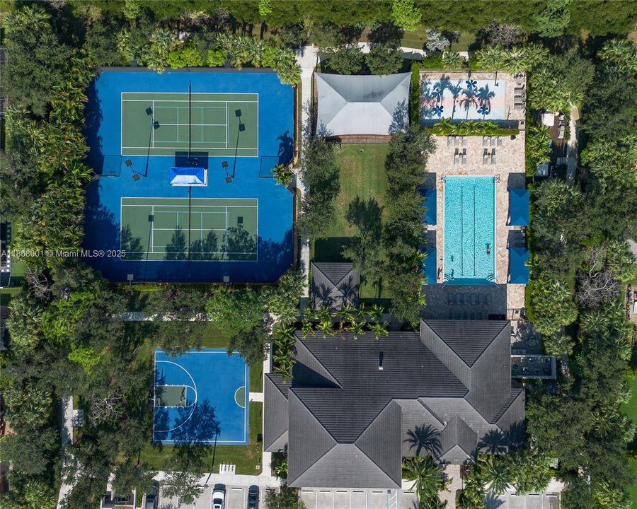 Под контрактом: $929,000 (4 спален, 3 ванн, 2656 Квадратных фут)