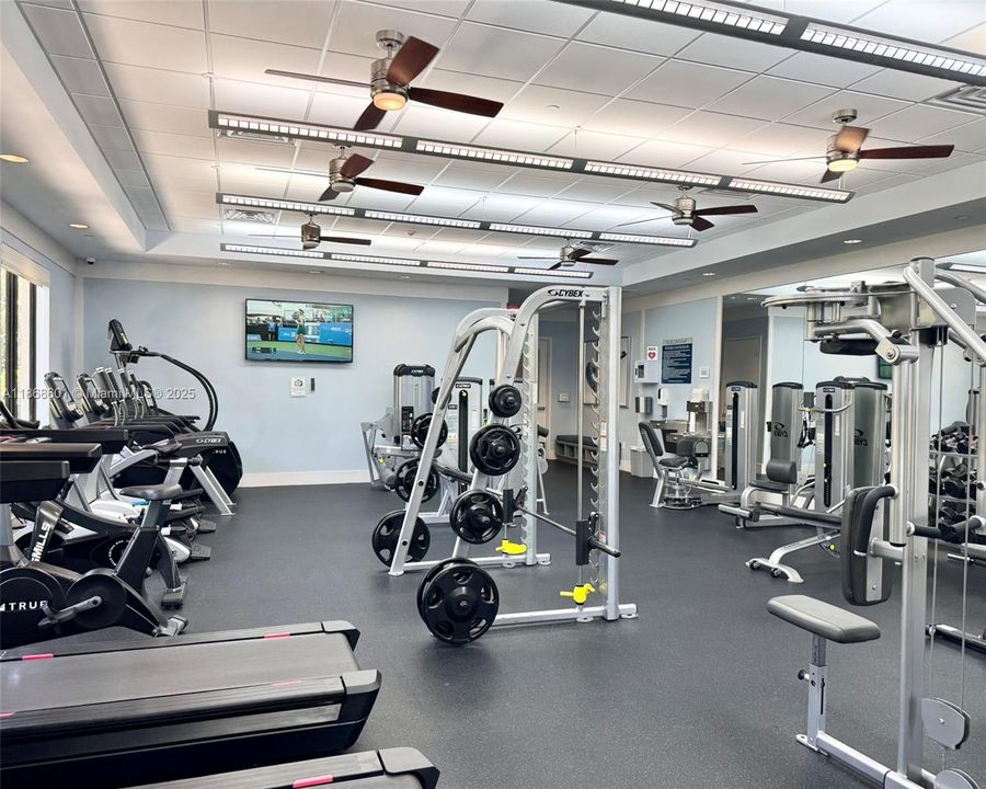 Под контрактом: $929,000 (4 спален, 3 ванн, 2656 Квадратных фут)