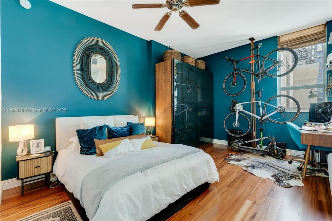 待售: $399,900 (1 贝兹, 1 浴室, 738 平方英尺)