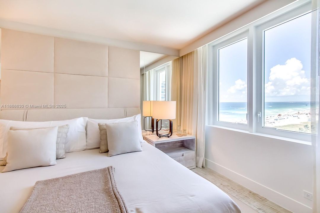 For Sale: $2,695,000 (1 beds, 1 baths, 866 Square Feet)