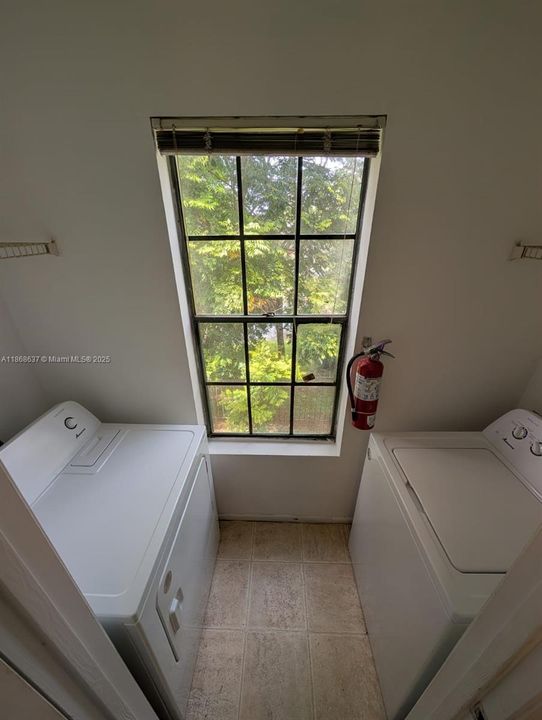 На продажу: $139,000 (1 спален, 1 ванн, 809 Квадратных фут)