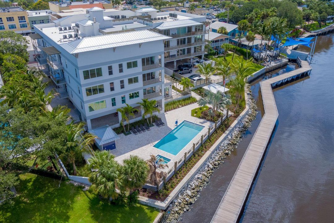 41 SW Seminole Street 210 18