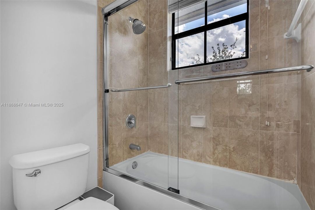 待售: $1,140,000 (4 贝兹, 3 浴室, 2391 平方英尺)