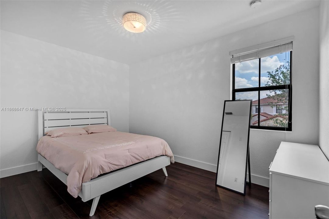 待售: $1,140,000 (4 贝兹, 3 浴室, 2391 平方英尺)