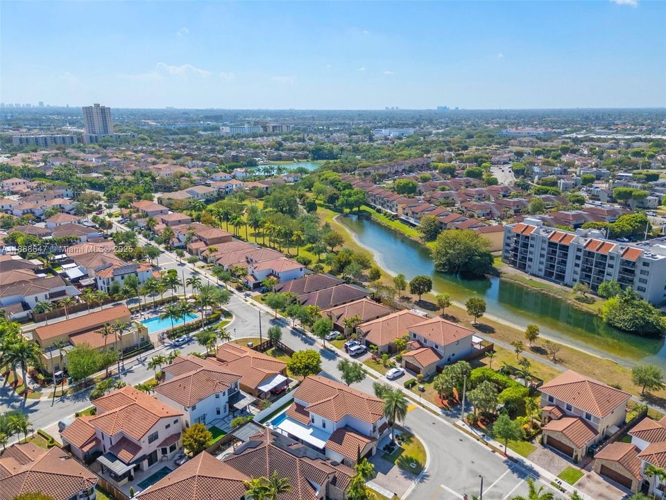 待售: $1,140,000 (4 贝兹, 3 浴室, 2391 平方英尺)