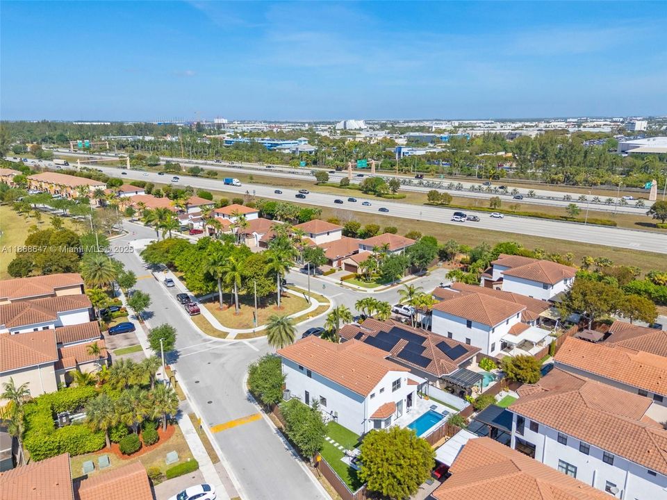 待售: $1,140,000 (4 贝兹, 3 浴室, 2391 平方英尺)