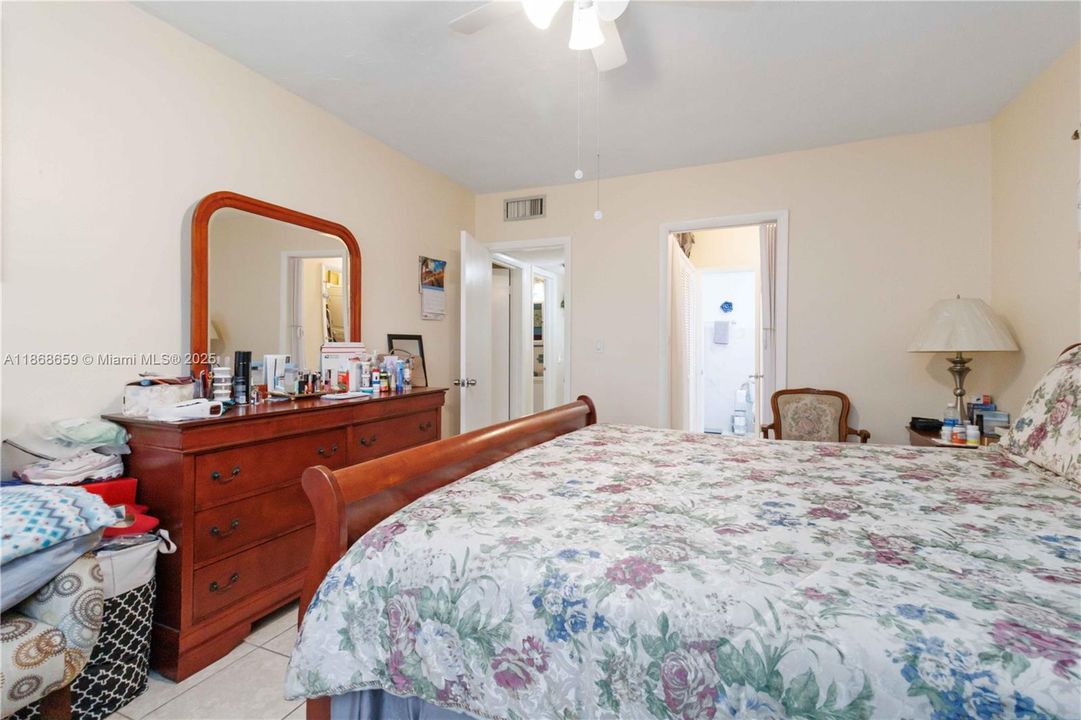 En Venta: $169,000 (2 camas, 1 baños, 953 Pies cuadrados)