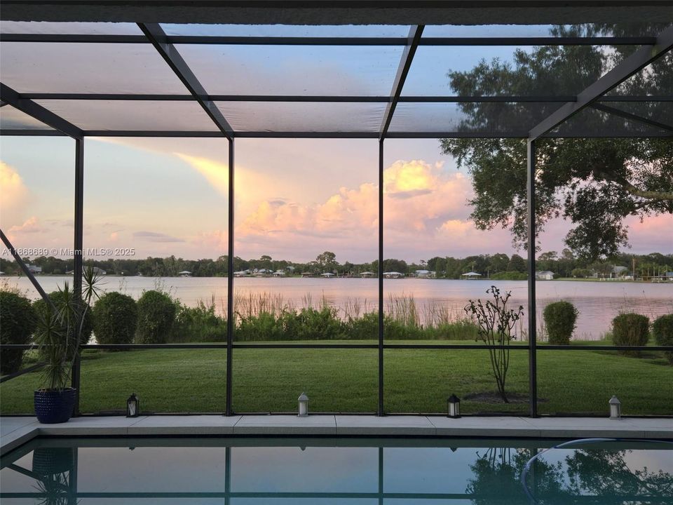 Recently Sold: $717,000 (3 beds, 3 baths, 0 Square Feet)