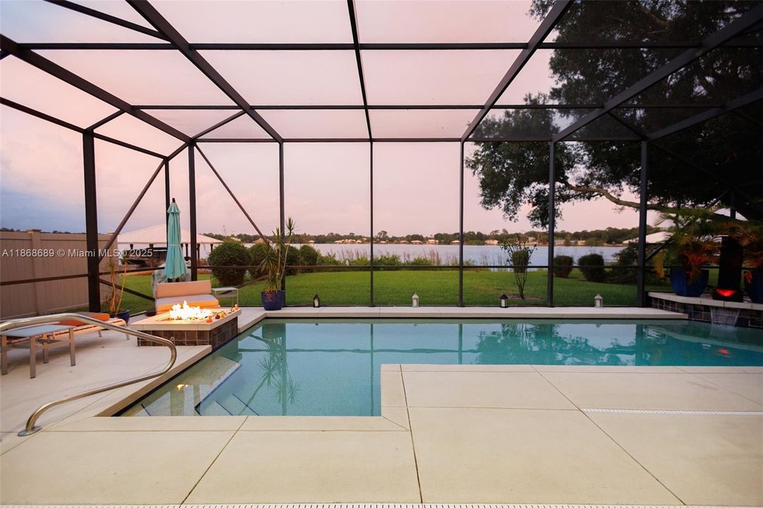 Recently Sold: $717,000 (3 beds, 3 baths, 0 Square Feet)