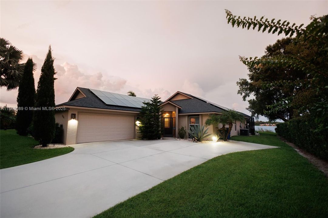 Recently Sold: $717,000 (3 beds, 3 baths, 0 Square Feet)