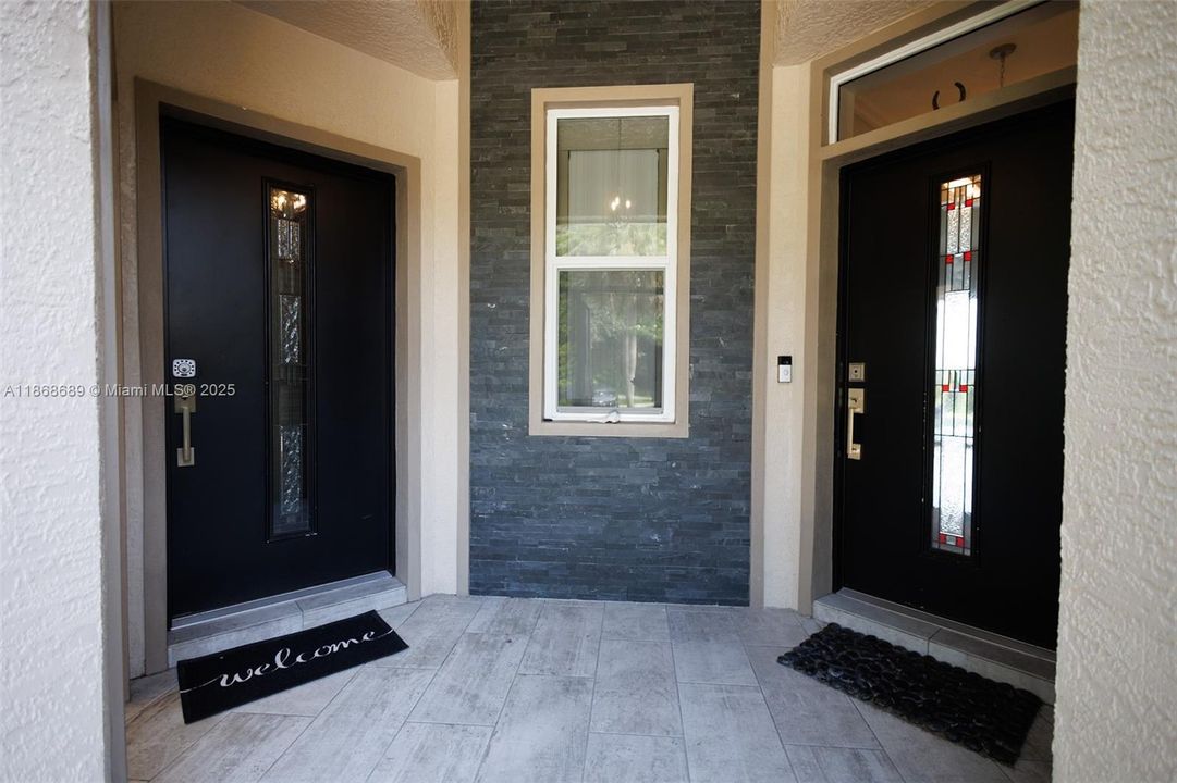 Recently Sold: $717,000 (3 beds, 3 baths, 0 Square Feet)