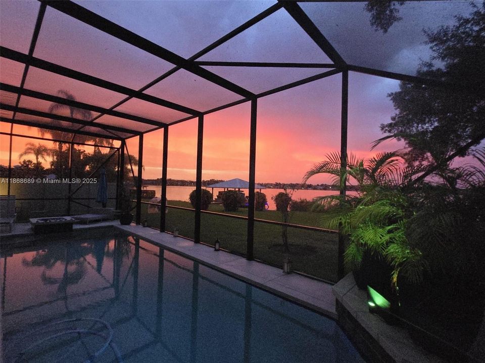 Recently Sold: $717,000 (3 beds, 3 baths, 0 Square Feet)