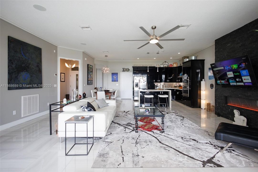 Recently Sold: $717,000 (3 beds, 3 baths, 0 Square Feet)