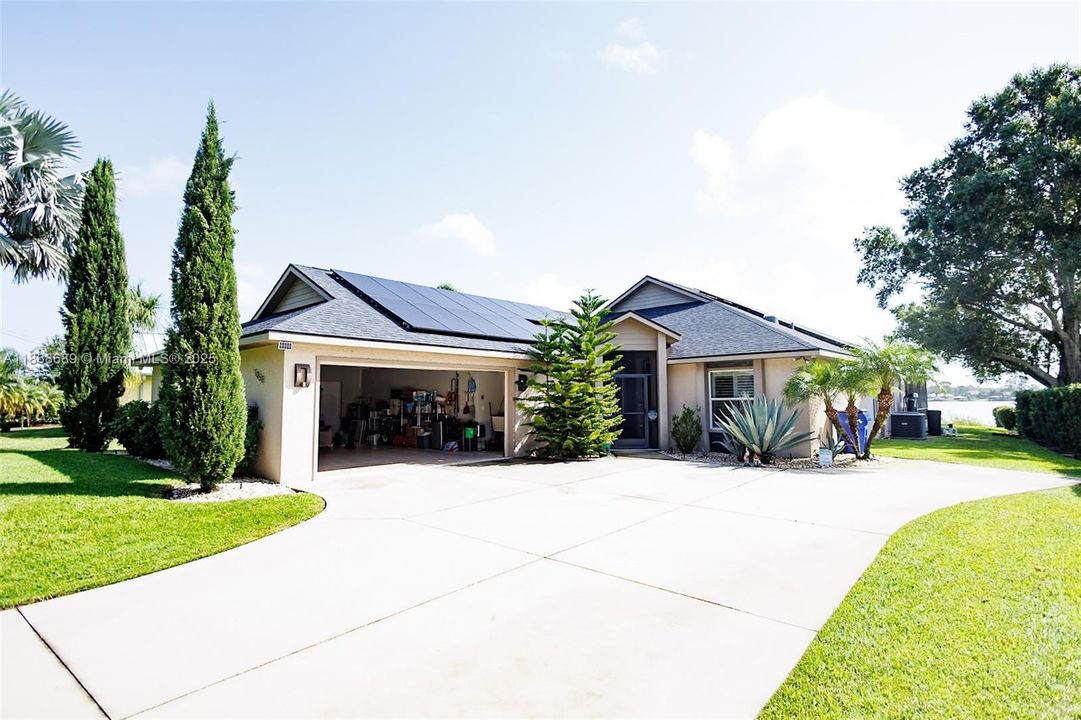 Recently Sold: $717,000 (3 beds, 3 baths, 0 Square Feet)