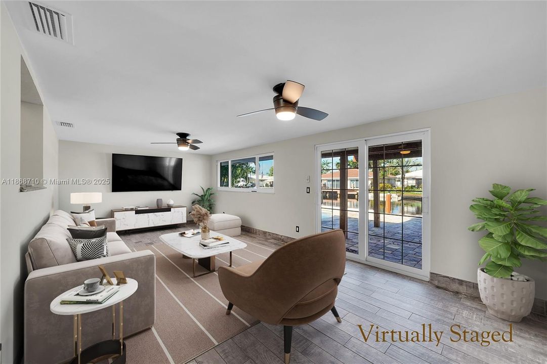 合同活跃: $1,200,000 (3 贝兹, 2 浴室, 1869 平方英尺)