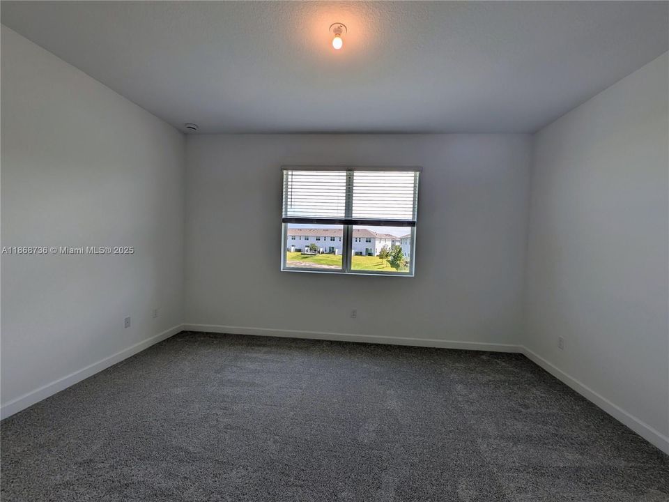 Недавно арендовано: $2,300 (3 спален, 2 ванн, 1635 Квадратных фут)