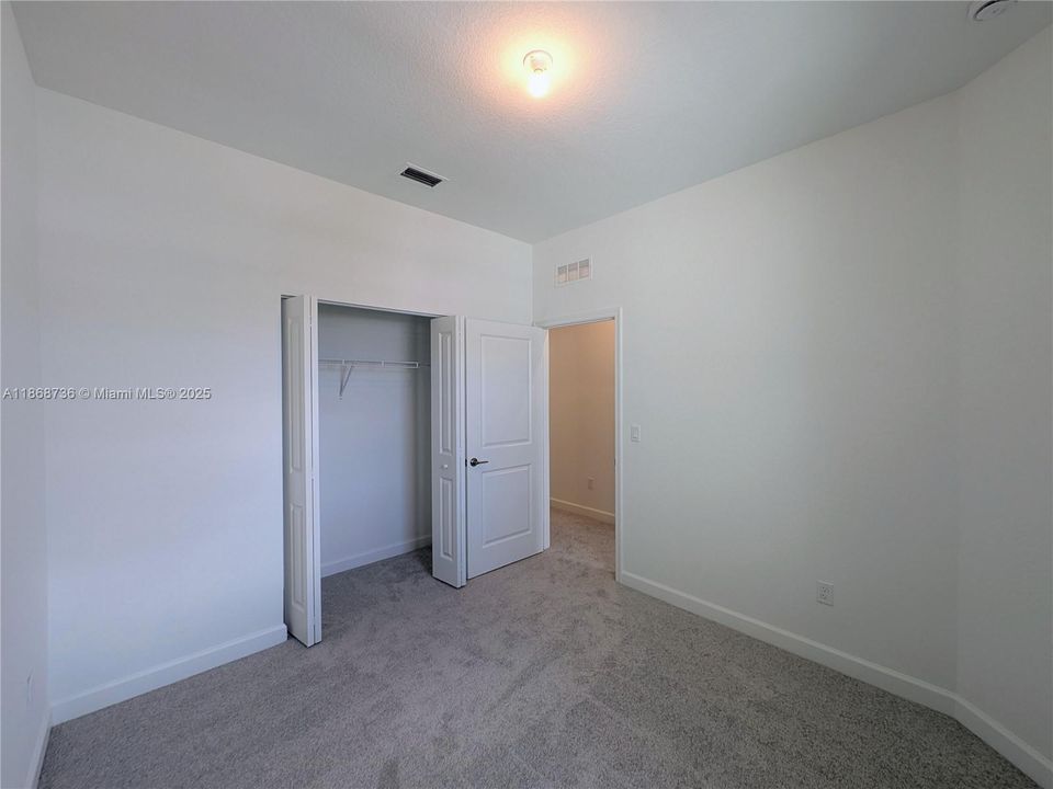 Недавно арендовано: $2,300 (3 спален, 2 ванн, 1635 Квадратных фут)