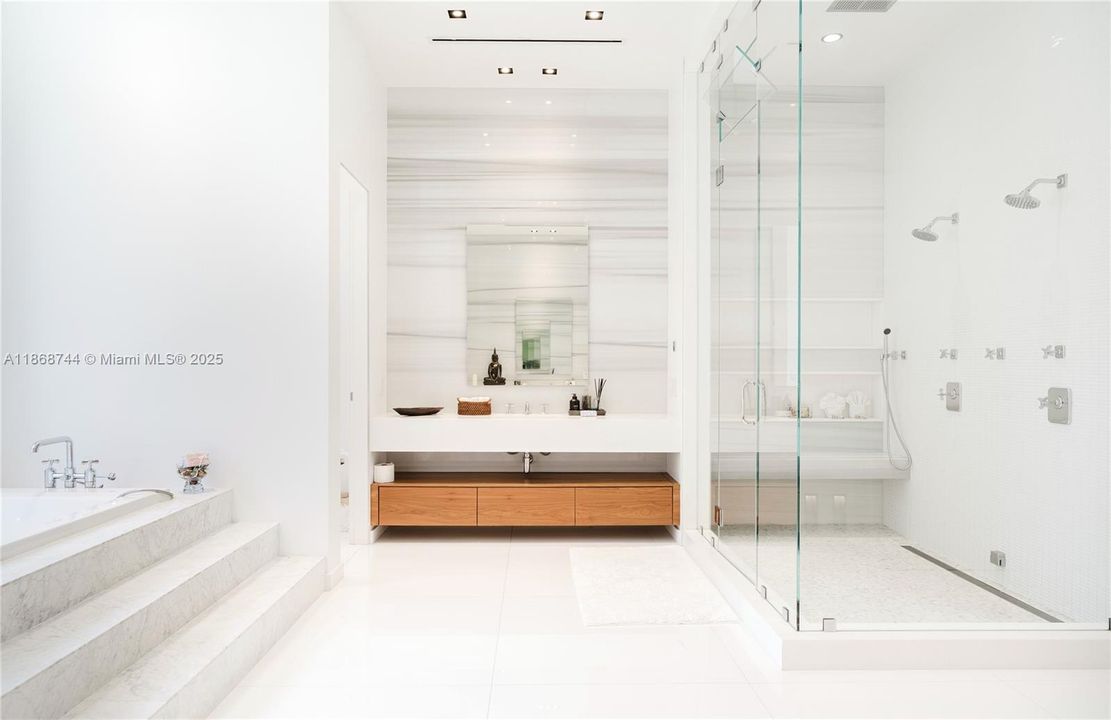 For Rent: $70,000 (6 beds, 7 baths, 6932 Square Feet)