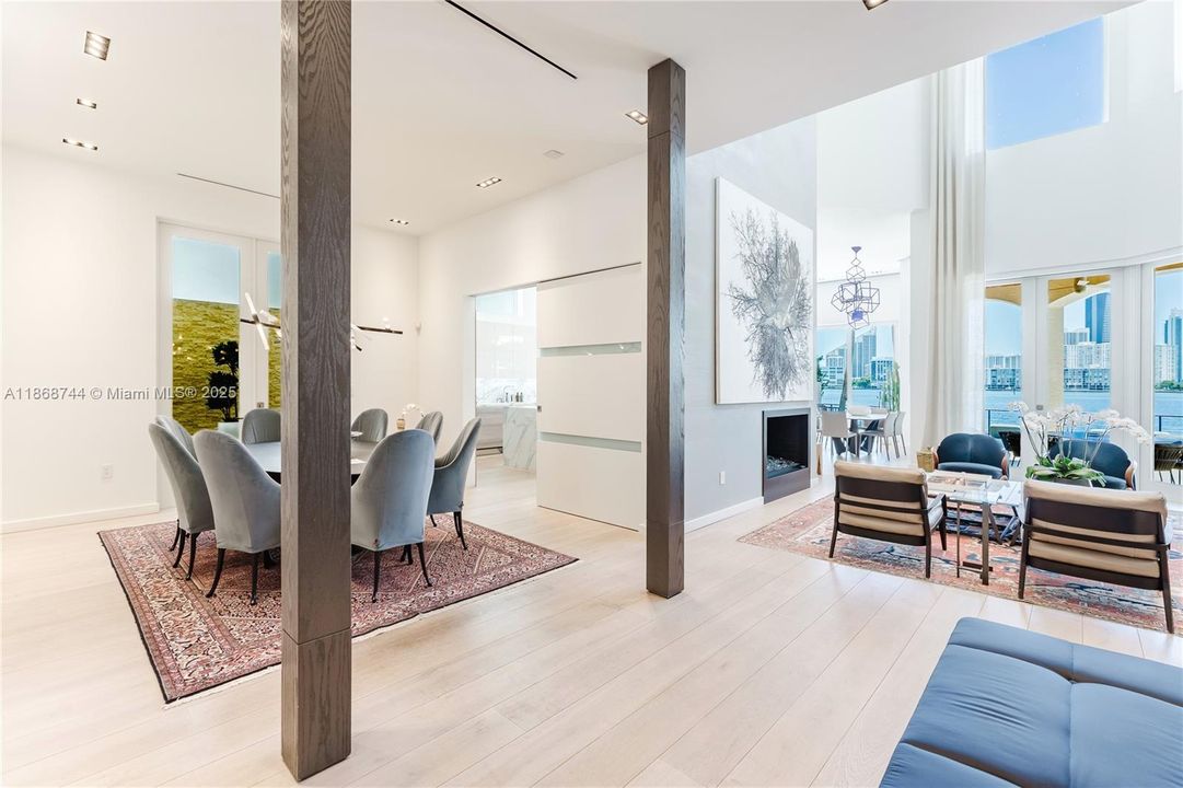 For Rent: $70,000 (6 beds, 7 baths, 6932 Square Feet)