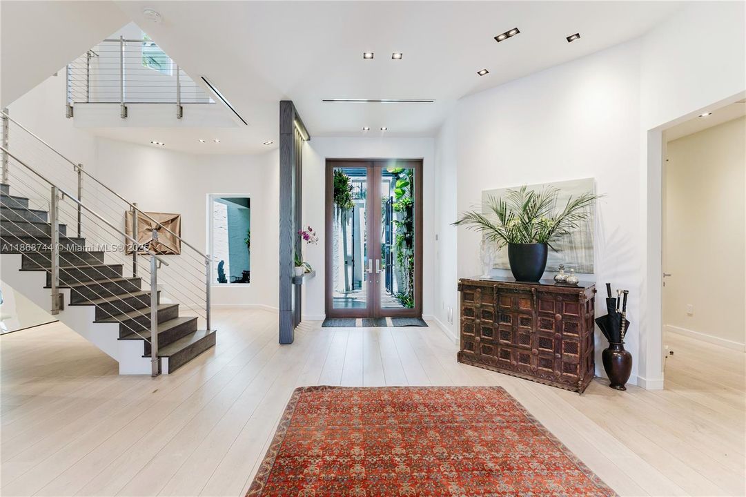 For Rent: $70,000 (6 beds, 7 baths, 6932 Square Feet)