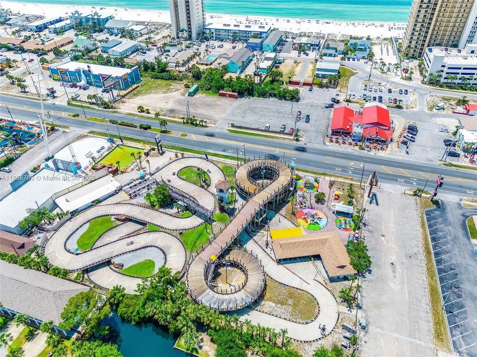 Surrounding amenity - Go Kart Track!