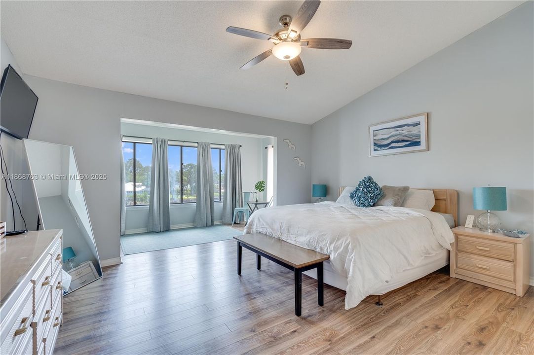 Sleeps 8  = more bookings!