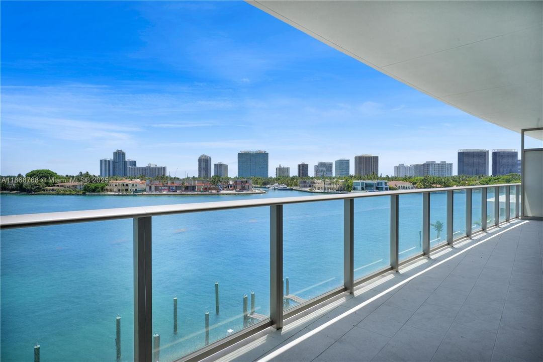 For Sale: $3,599,999 (2 beds, 3 baths, 2046 Square Feet)